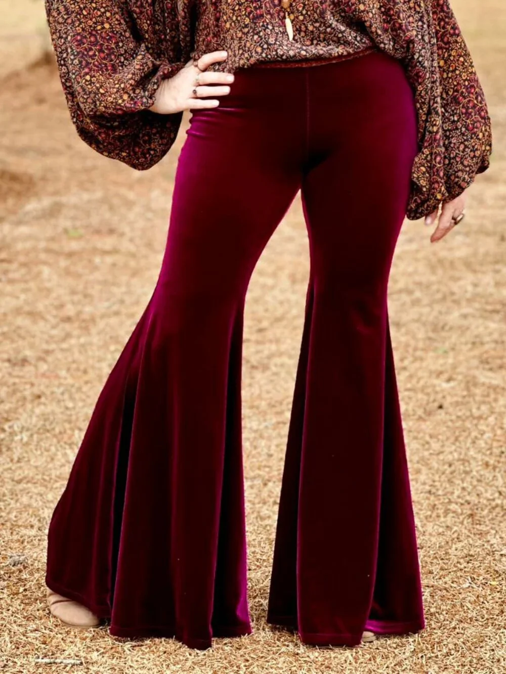 Rust colored Velvet Bells - Picture 2 of 3